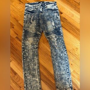Men’s distressed jeans size 30/32